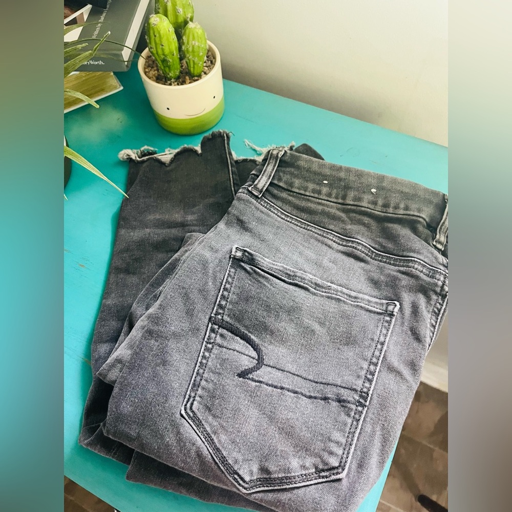 American Eagle Next Level Stretch High Waisted Distressed Jeans